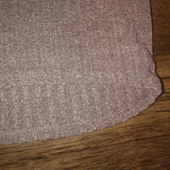 Tan turtleneck crop top - Picture 4 of 9